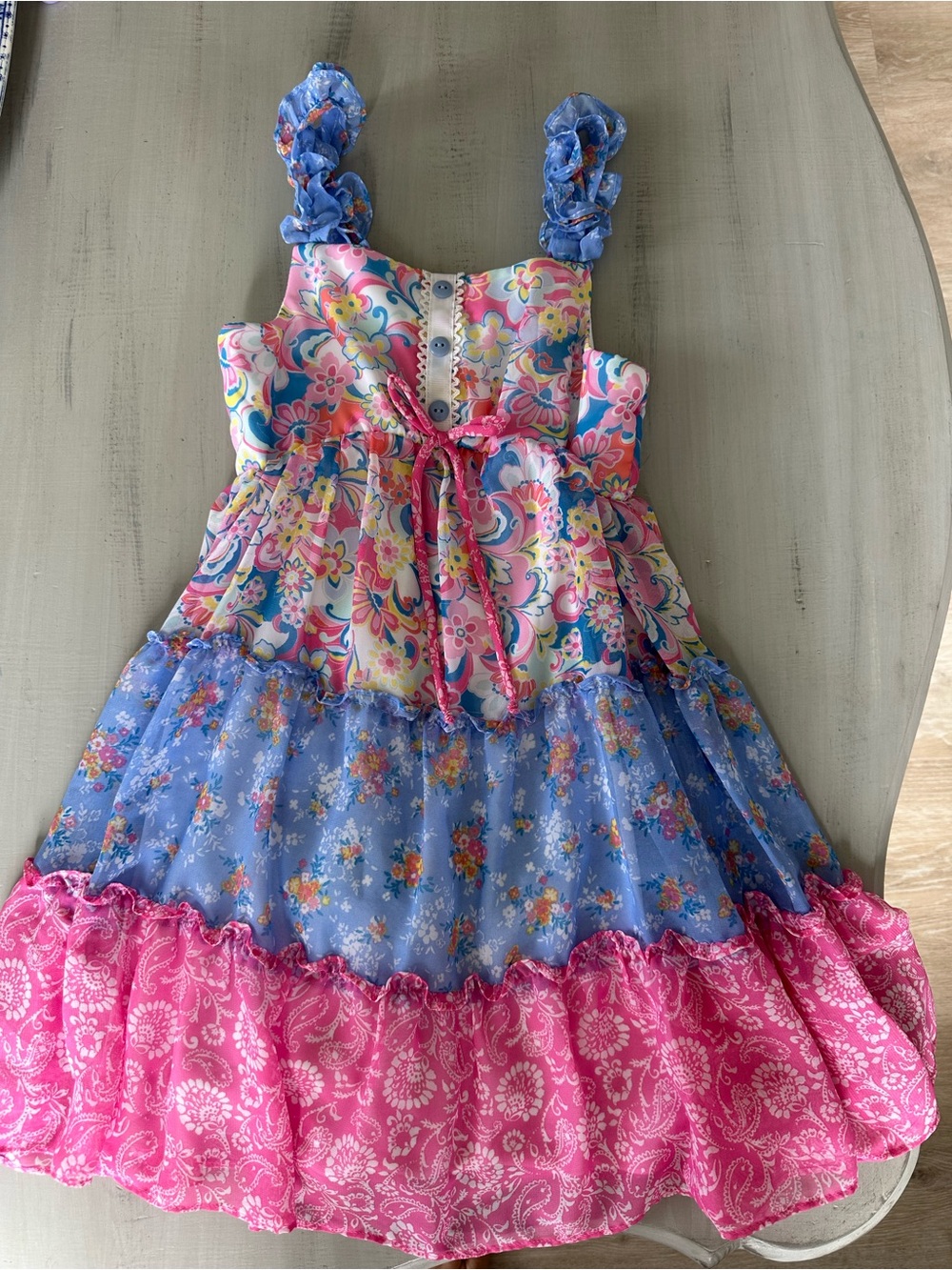 Girls dress